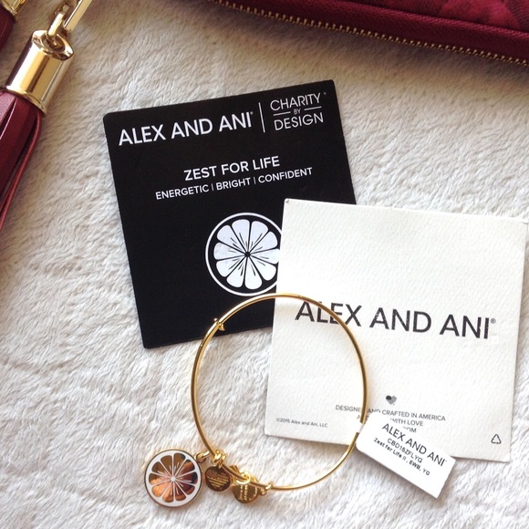 Alex and Ani lemon zest charm bracelet NWT - Picture 2 of 2